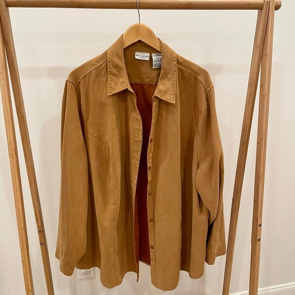 Vintage Faux Suede Oversized Button Up Collared Shirt in Camel Tan - Picture 3 of 5